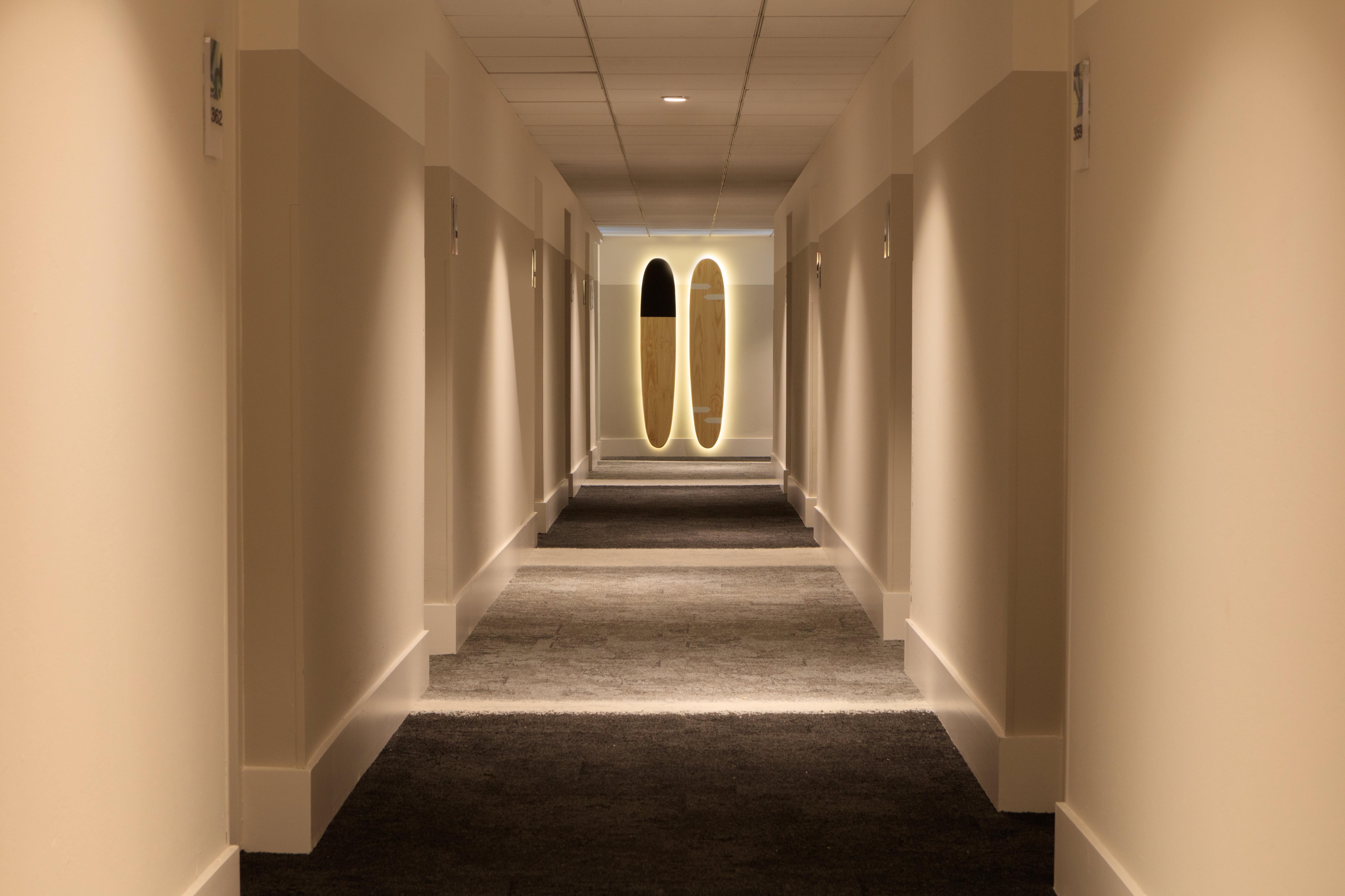 Kimpton Surfcomber Miami Beach