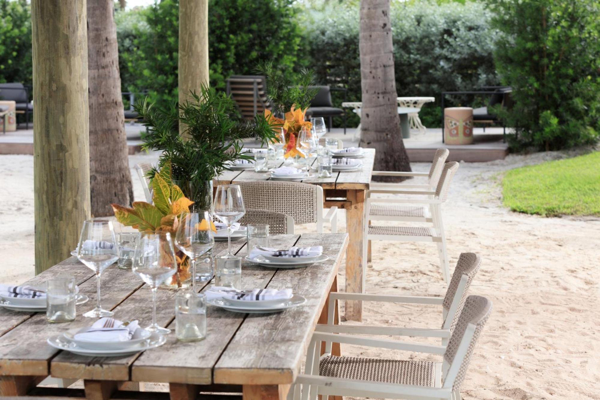 Kimpton Surfcomber Resort