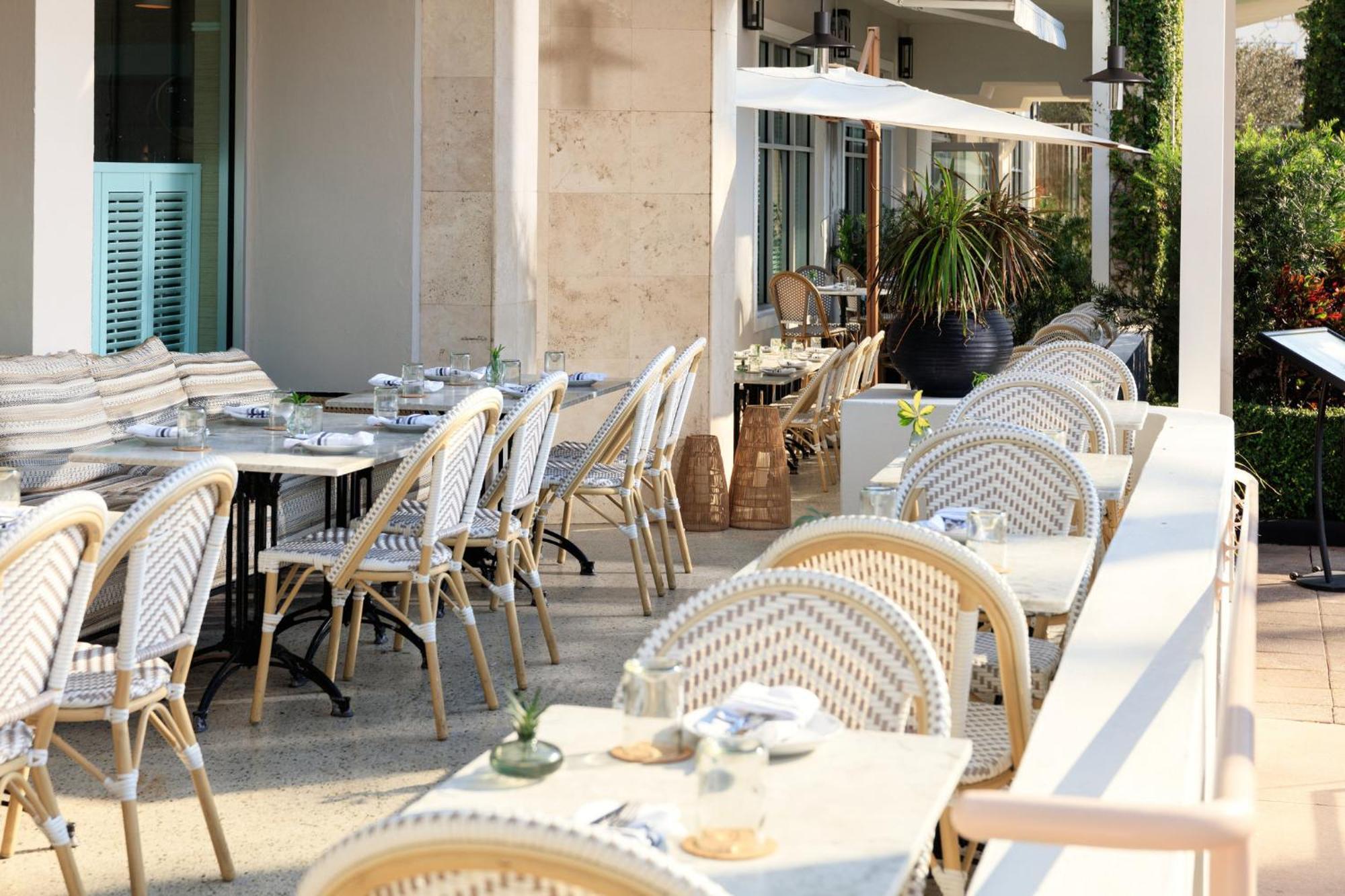 Kimpton Surfcomber Miami Beach